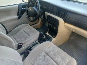 Opel Vectra 1.6 Бензин, снимка 9