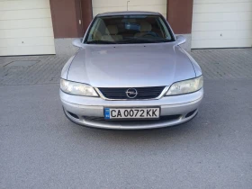 Opel Vectra 1.6 Бензин, снимка 2