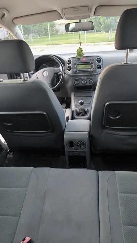 Обява за продажба на VW Golf Plus 1.6 бензин  ~6 500 лв. - изображение 9