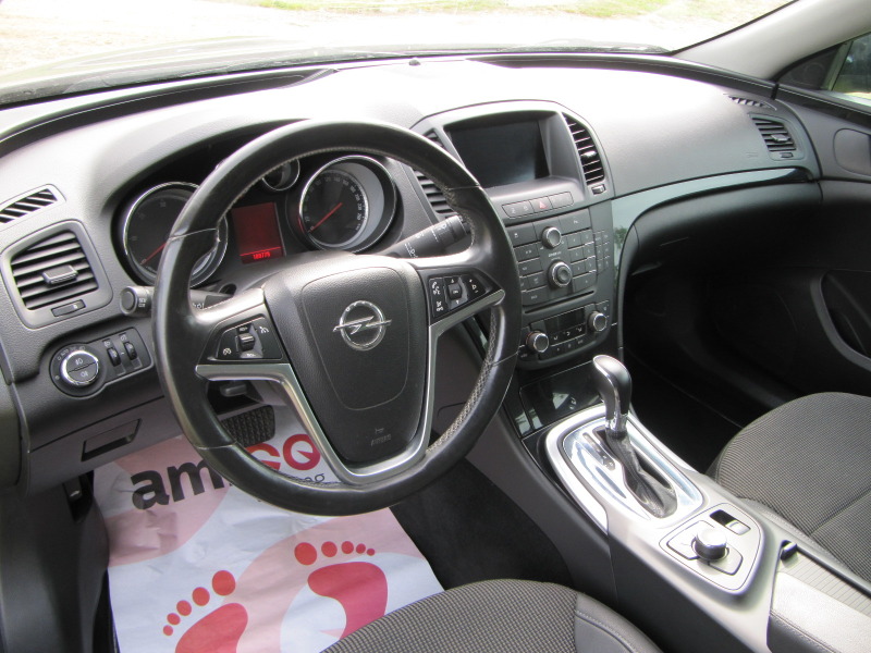 Opel Insignia 2.0, снимка 5 - Автомобили и джипове - 46200027