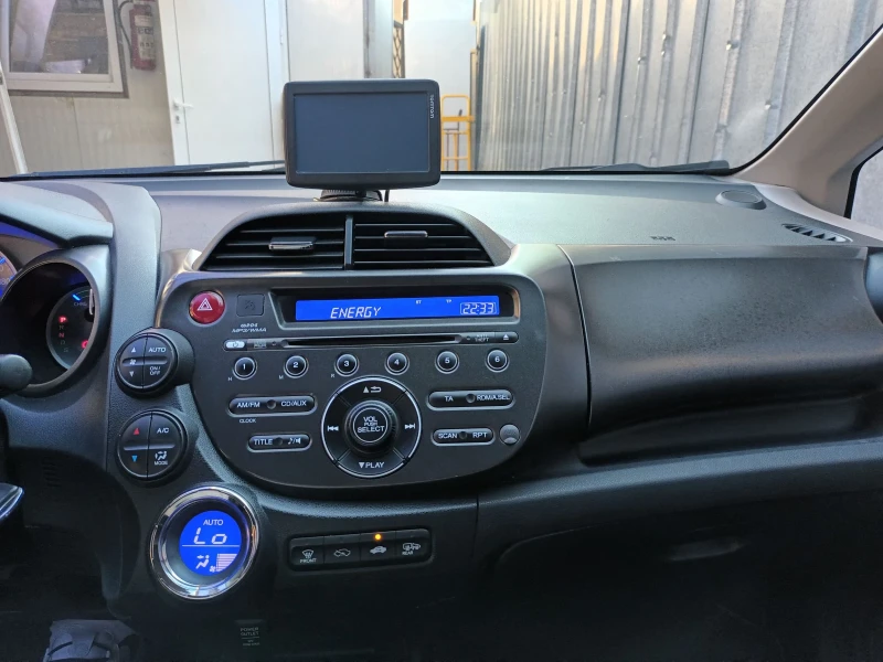 Honda Jazz 1.3i Hybrid, снимка 16 - Автомобили и джипове - 47274759