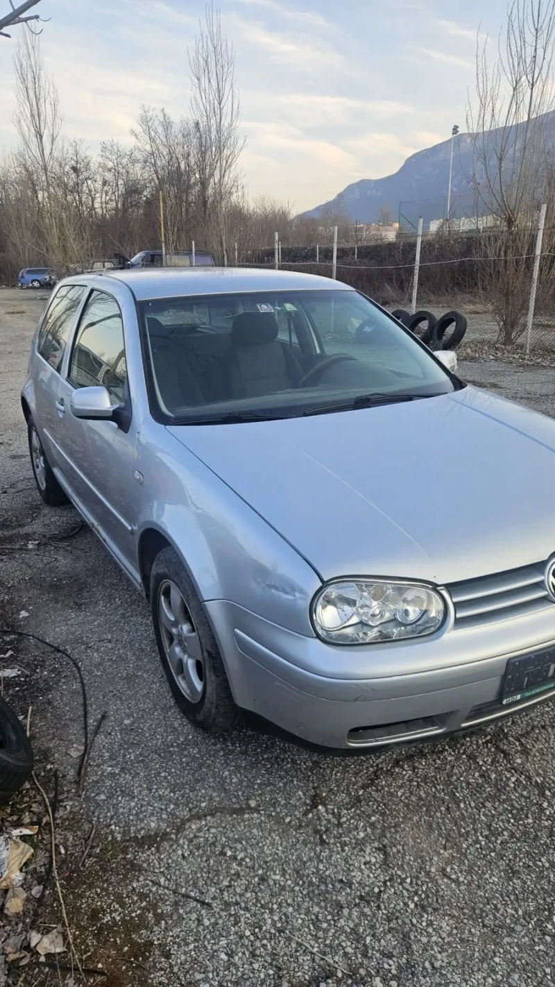 VW Golf 1.9tdi. Klimatronik.90ks, снимка 1 - Автомобили и джипове - 49414611