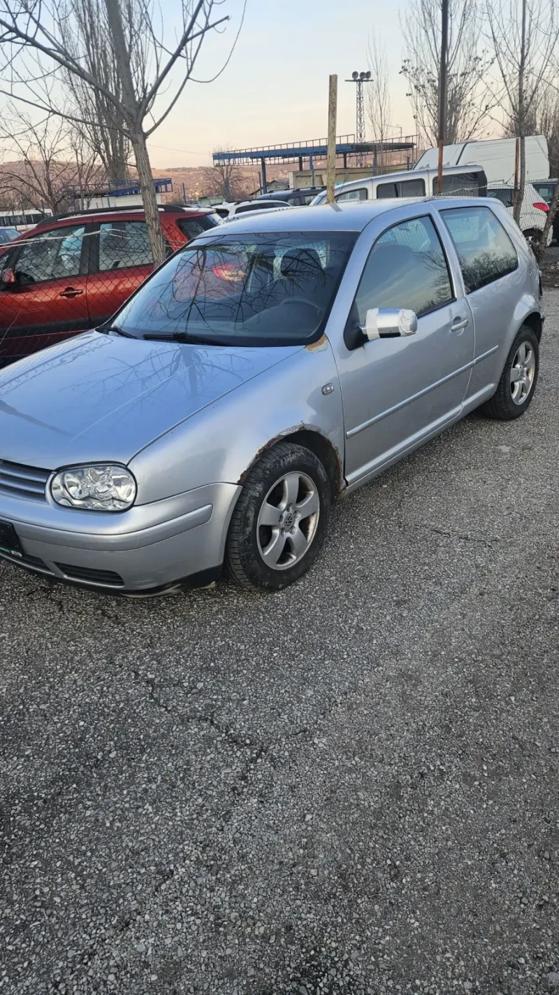 VW Golf 1.9tdi. Klimatronik.90ks, снимка 10 - Автомобили и джипове - 49414611