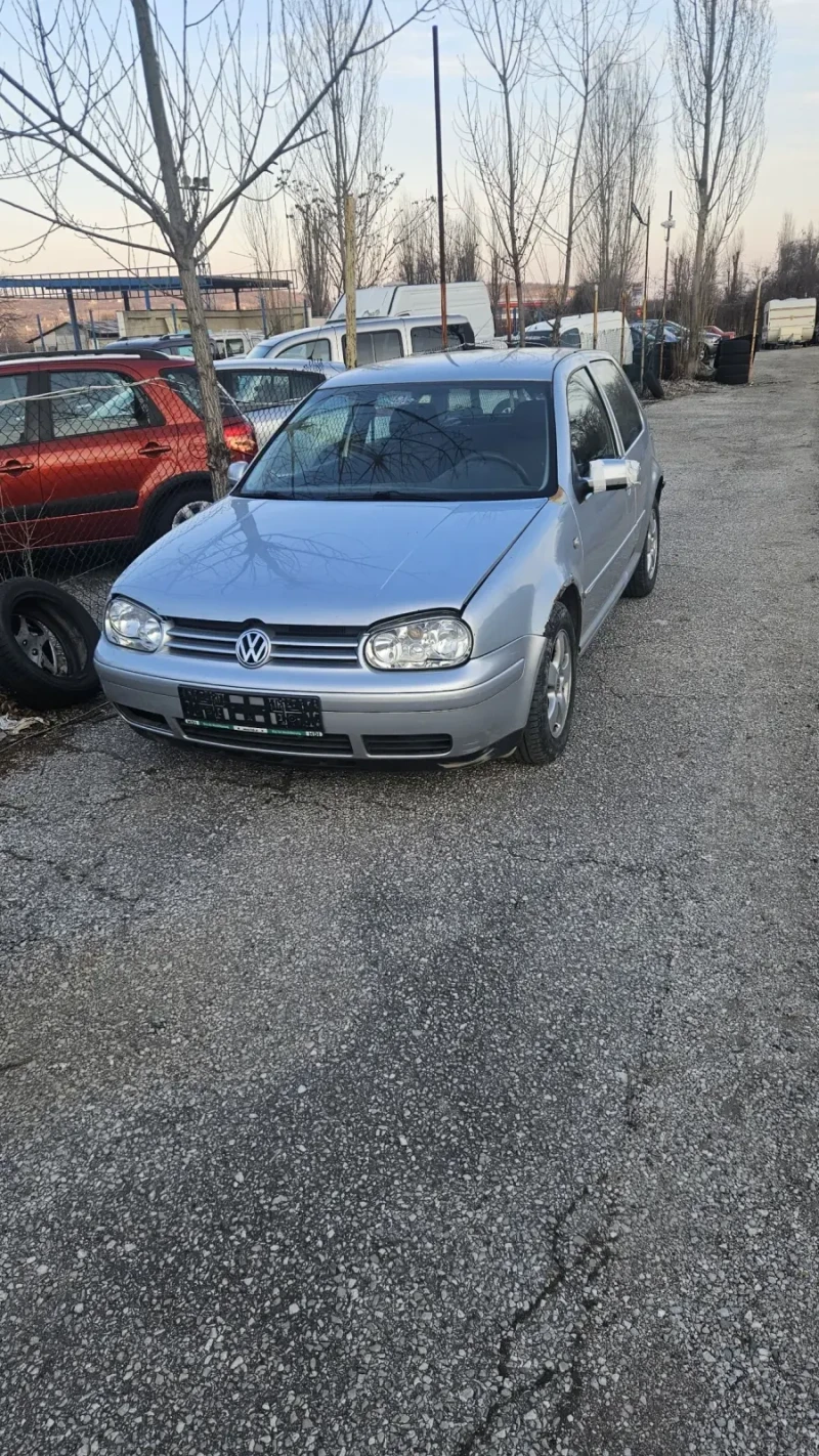 VW Golf 1.9tdi. Klimatronik.90ks, снимка 12 - Автомобили и джипове - 49414611