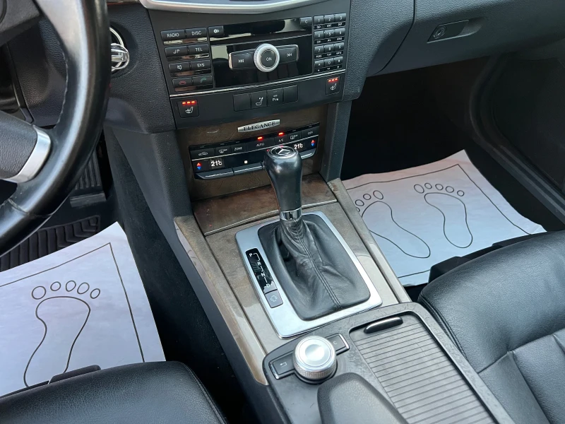 Mercedes-Benz E 250 2.2CDI- 204к.с./ Подгрев/ Парктроник/ ел. Седалки, снимка 15 - Автомобили и джипове - 51000783
