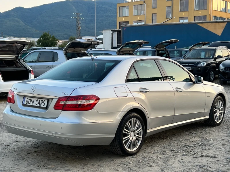 Mercedes-Benz E 250 2.2CDI- 204к.с./ Подгрев/ Парктроник/ ел. Седалки, снимка 5 - Автомобили и джипове - 51000783