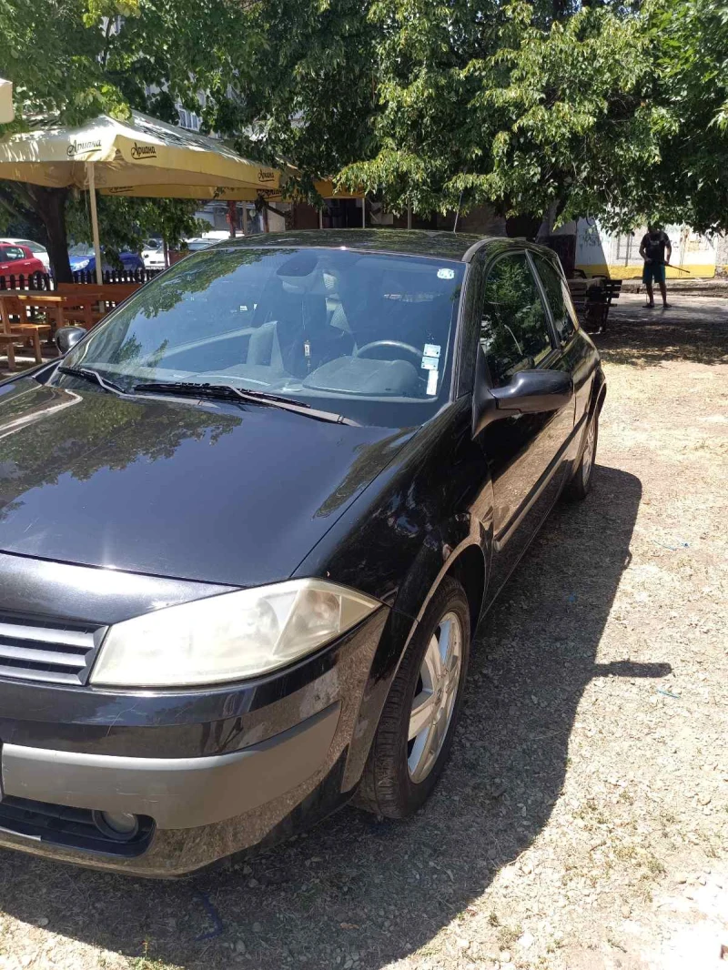 Renault Megane 1.6i, снимка 2 - Автомобили и джипове - 51543153