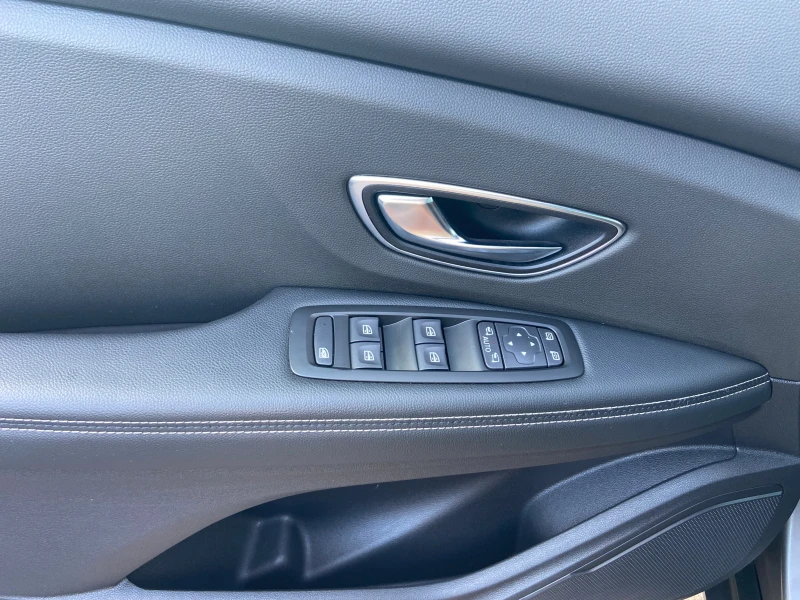 Renault Grand scenic Изключително запазен!, снимка 8 - Автомобили и джипове - 53521702