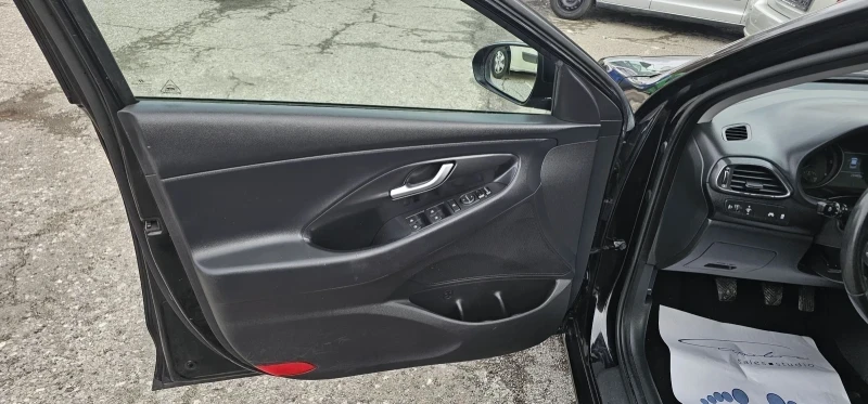 Hyundai I30 1.6DTCI Камера Германия , снимка 11 - Автомобили и джипове - 54687772