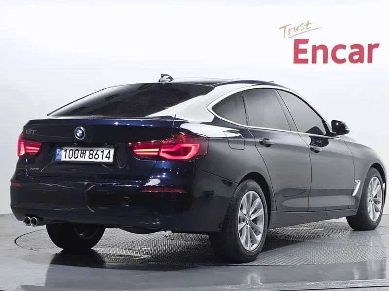 BMW 320 - САМО 30% АВАНС, снимка 2 - Автомобили и джипове - 55406738