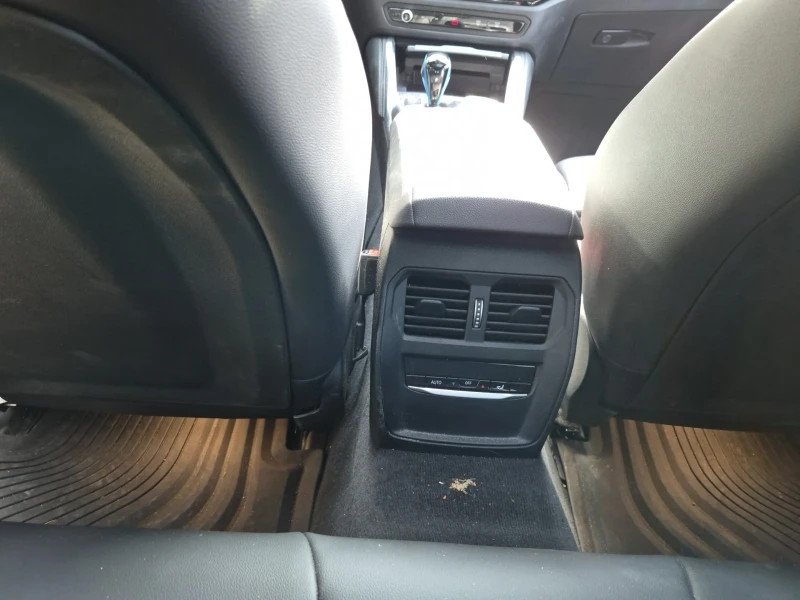 BMW i4 CARFAX ������� | 2023 | 63 375 �� | Mobile.bg � ����������� 12