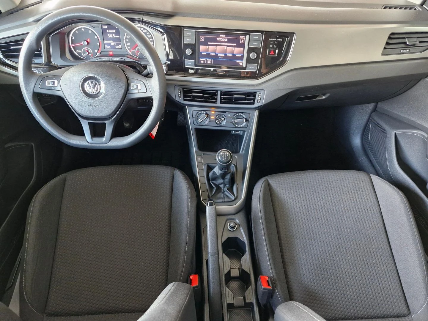 VW Polo Comfortline 1.0 TSI BMT - изображение 4