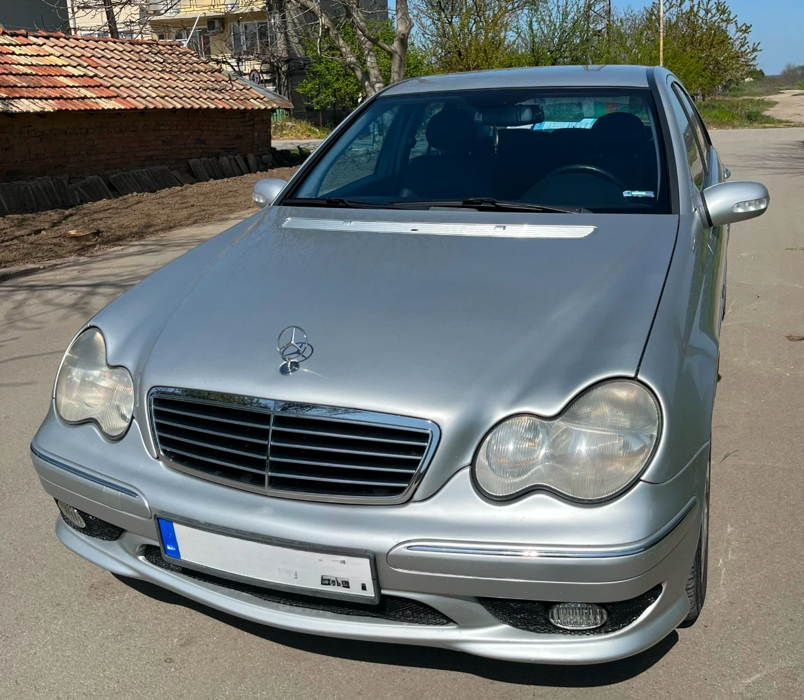 Mercedes-Benz C 270 Avantgarde - изображение 8