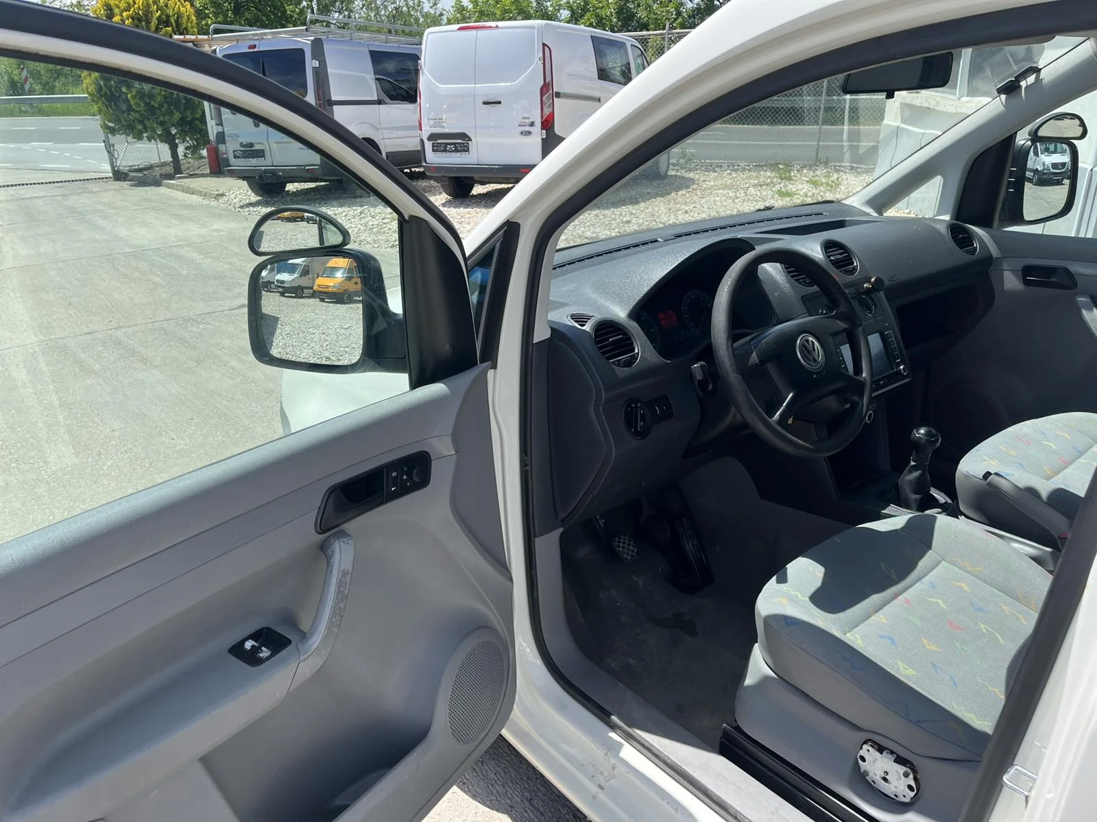 VW Caddy 2.0SDI - изображение 7