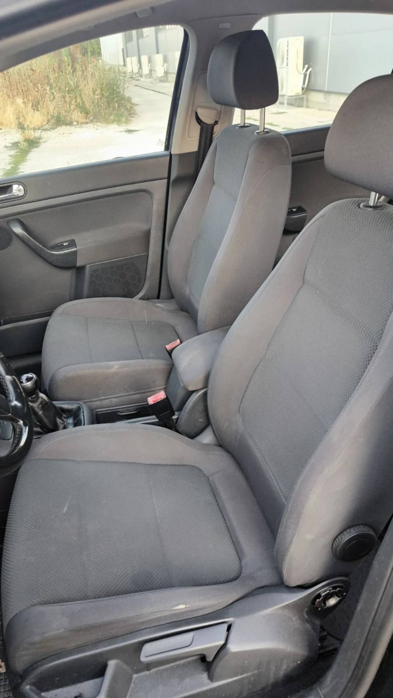 VW Golf Plus 1.6 бензин  - изображение 8
