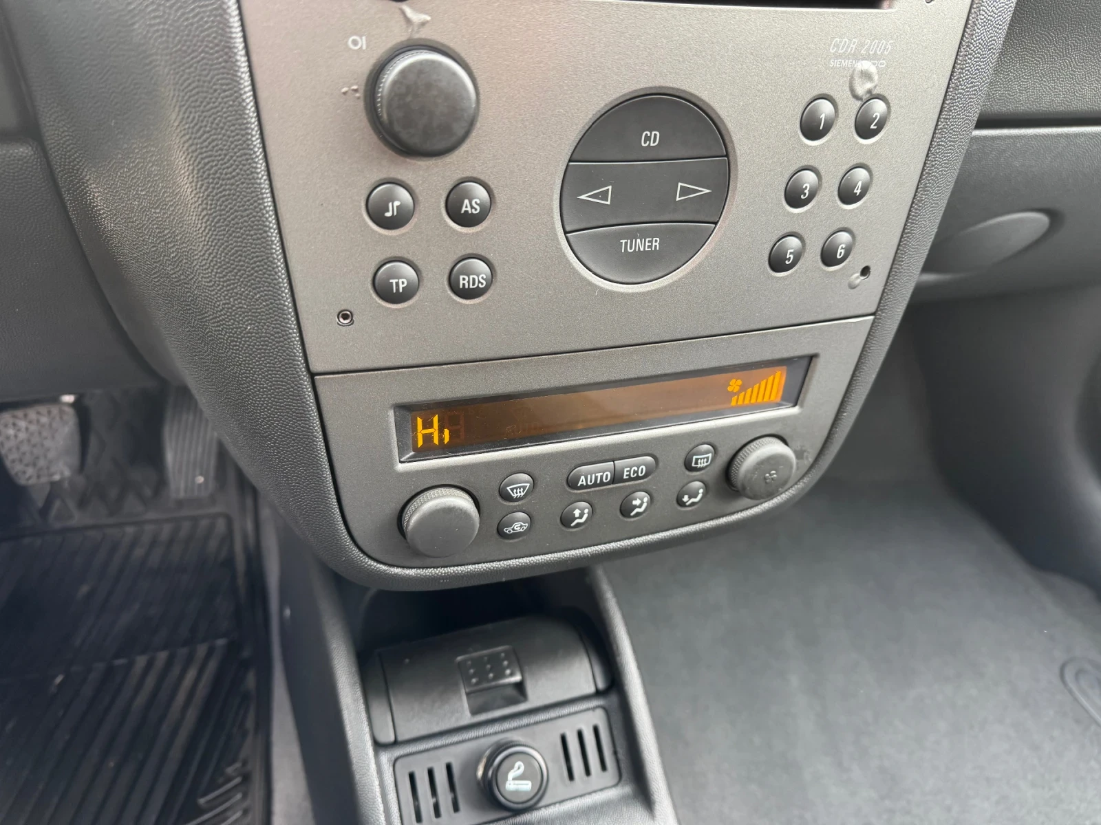 Opel Corsa 1.3 cdti evro 4  - изображение 8