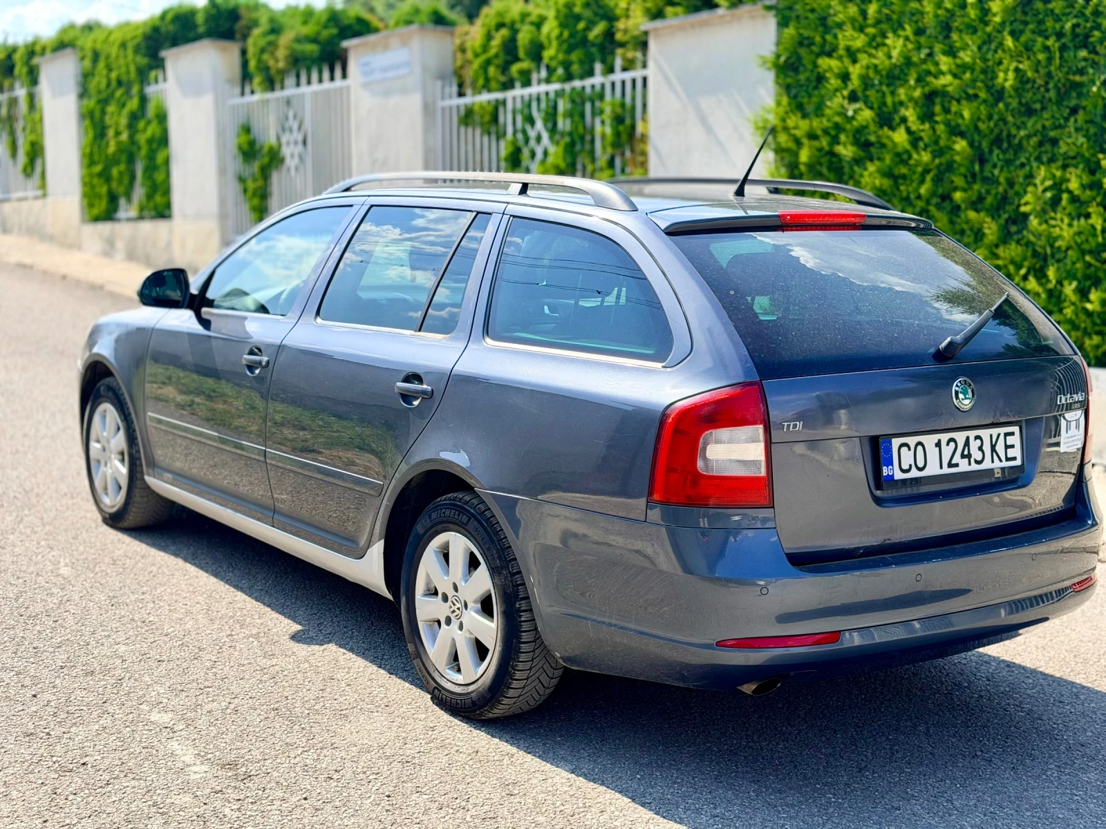 Skoda Octavia 1.6 TDI 105, снимка 6 - Автомобили и джипове - 53831158