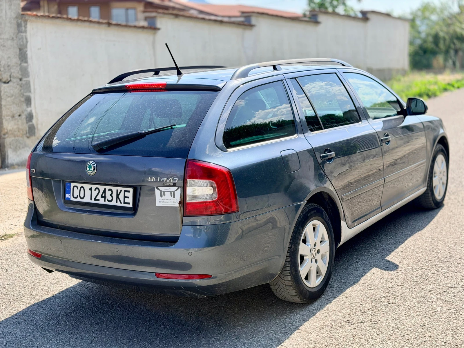 Skoda Octavia 1.6 TDI 105, снимка 4 - Автомобили и джипове - 53831158