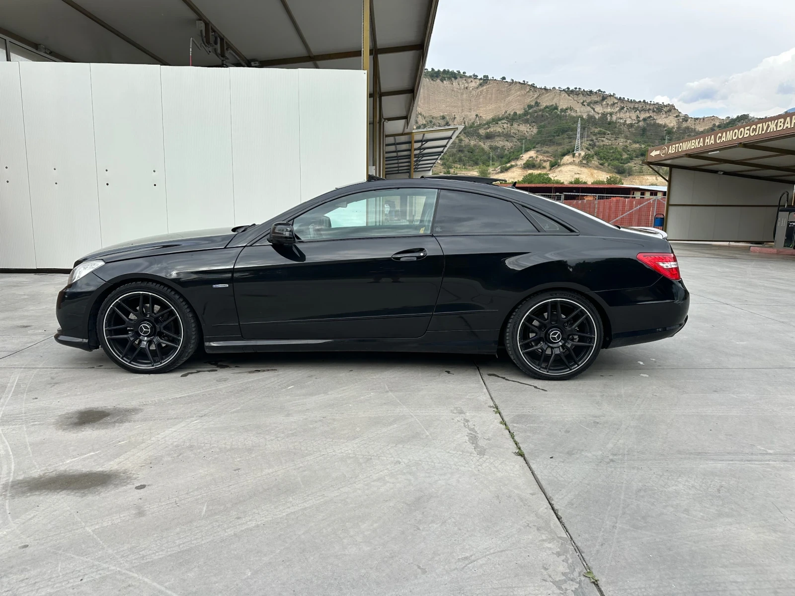Mercedes-Benz E 250, снимка 8 - Автомобили и джипове - 54493805
