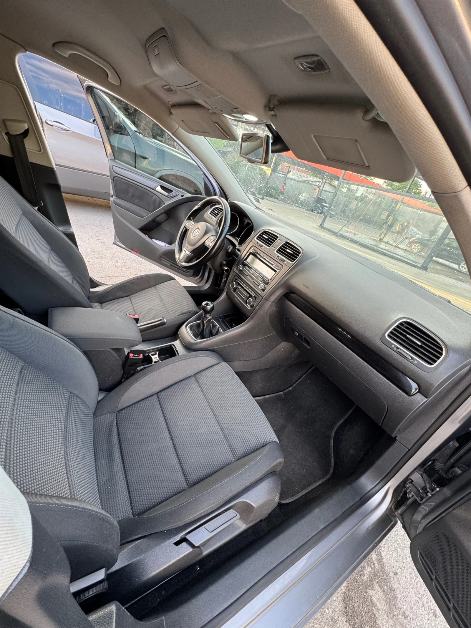 VW Golf, снимка 8 - Автомобили и джипове - 54662980