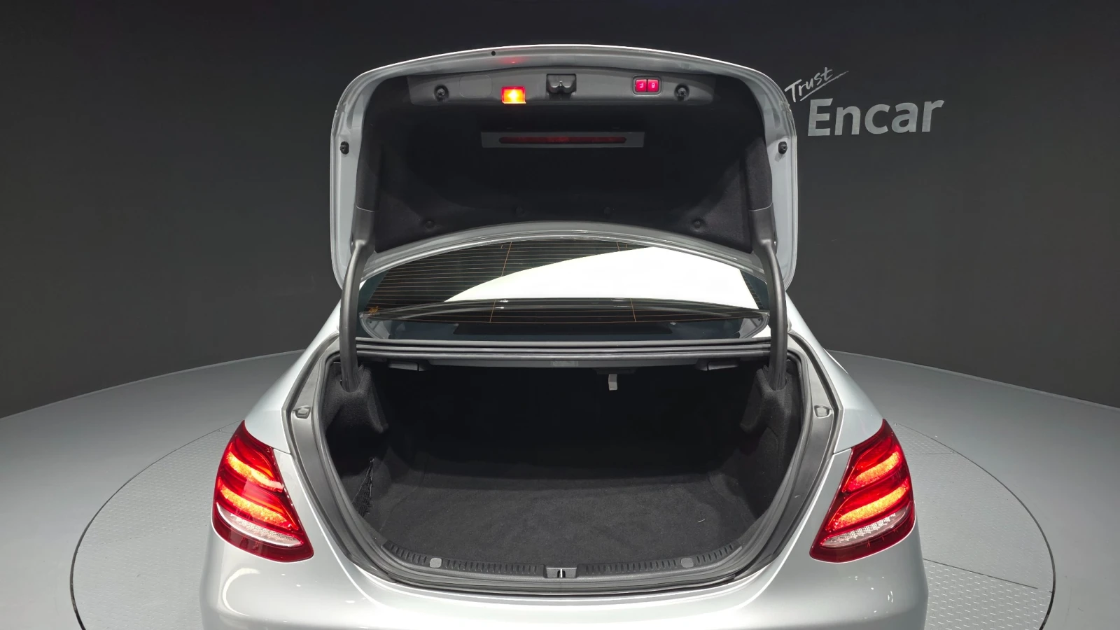 Mercedes-Benz E 400 4matic * DIS * ����� * 360 * HUD * ���� | Mobile.bg � ����������� 5