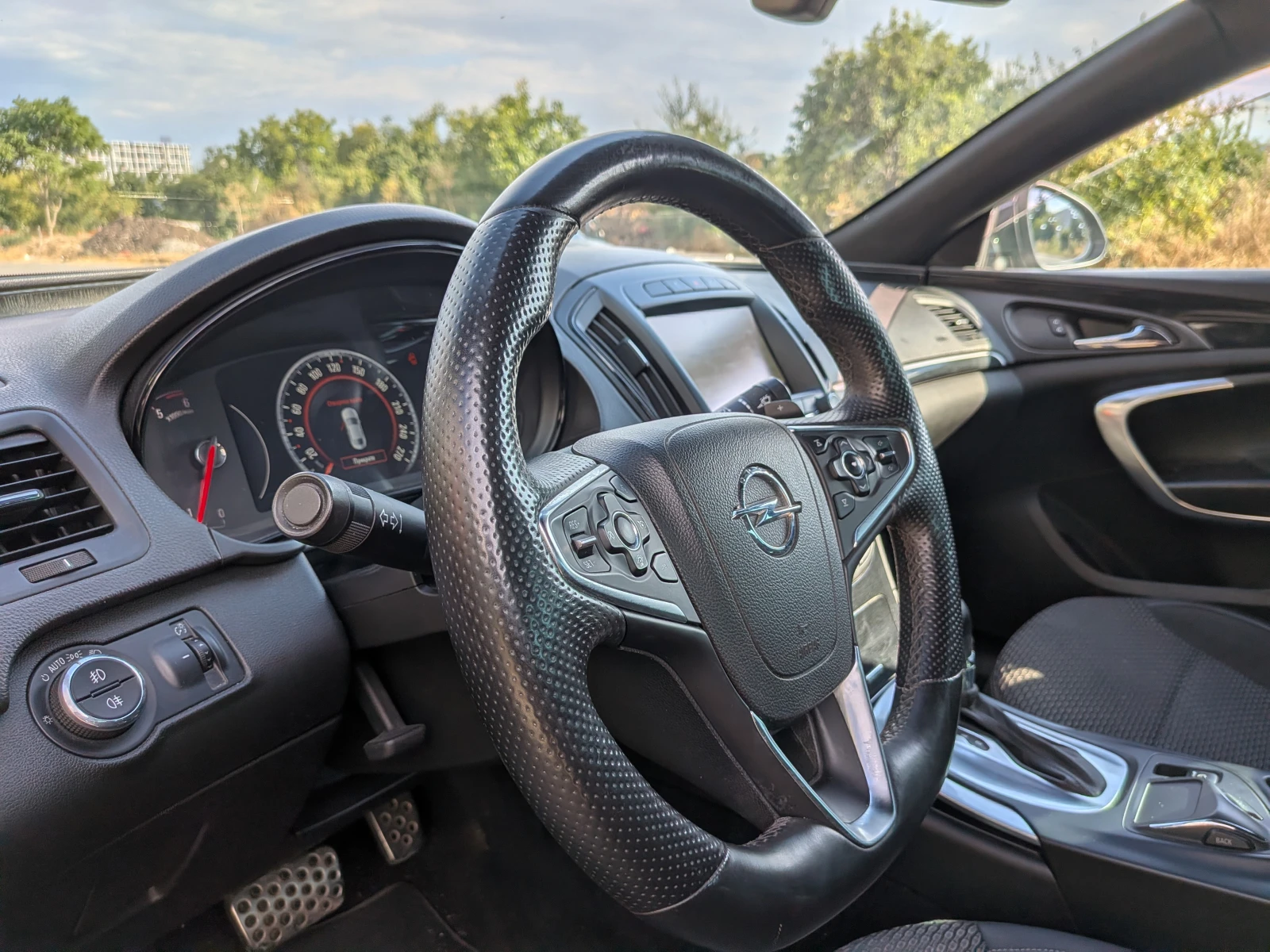 Opel Insignia 2.0 CDTI, снимка 6 - Автомобили и джипове - 55165426