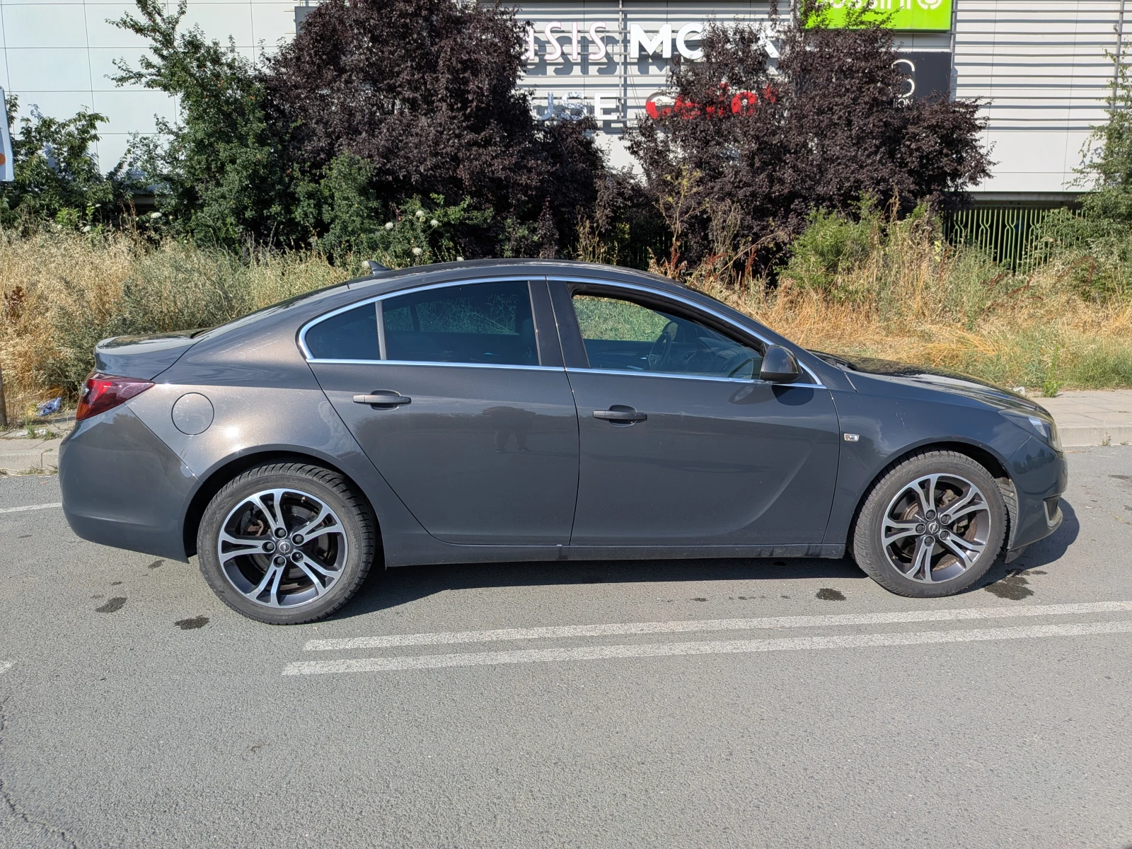 Opel Insignia 2.0 CDTI, снимка 4 - Автомобили и джипове - 55165426