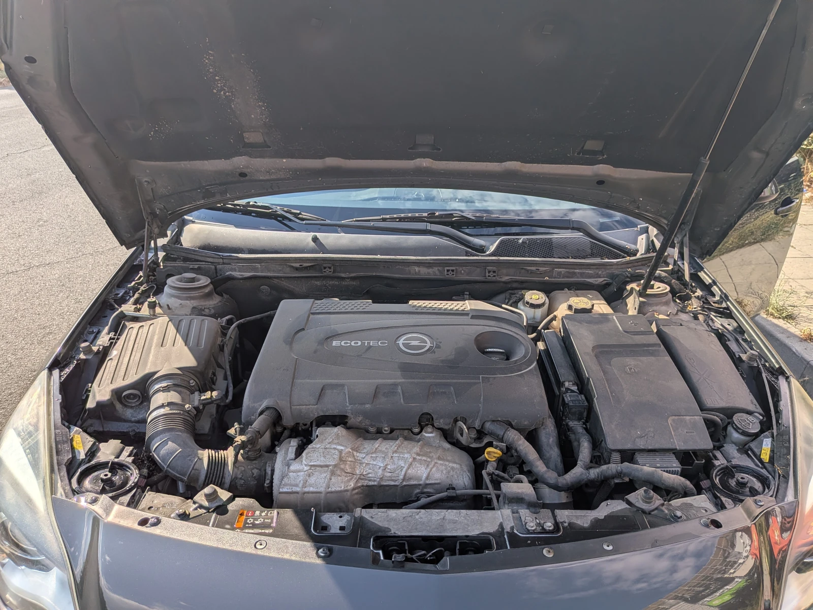 Opel Insignia 2.0 CDTI, снимка 10 - Автомобили и джипове - 55165426