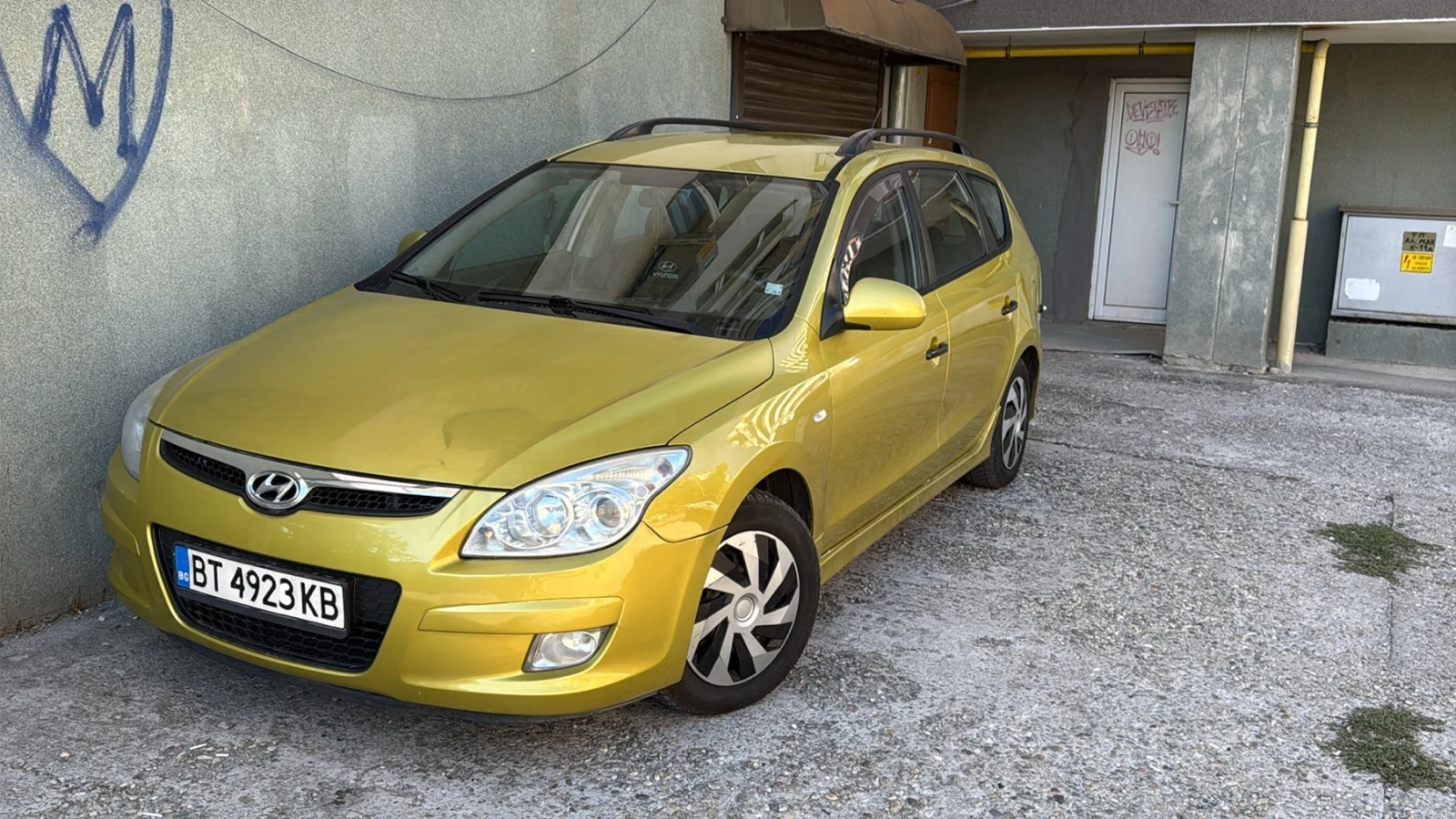 Hyundai I30 1600 CRDi, снимка 9 - Автомобили и джипове - 55973090