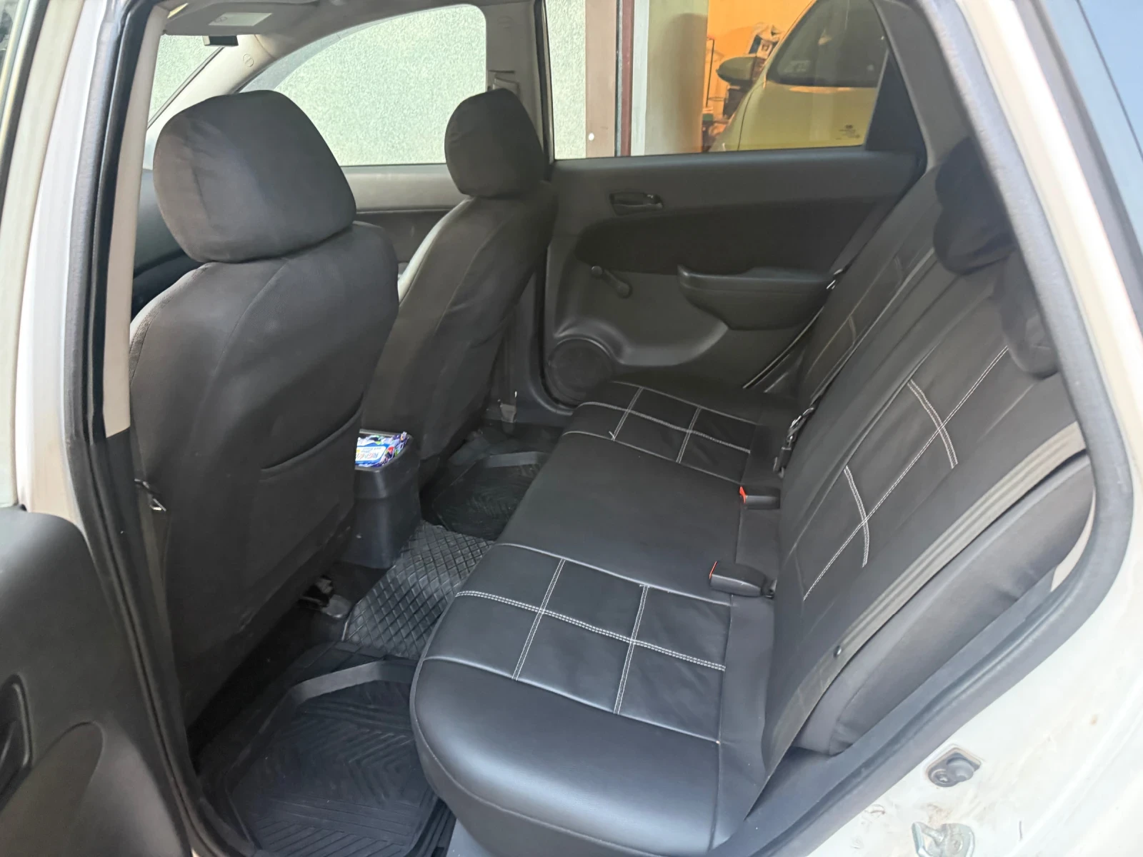 Hyundai I30 1600 CRDi, снимка 4 - Автомобили и джипове - 55973090