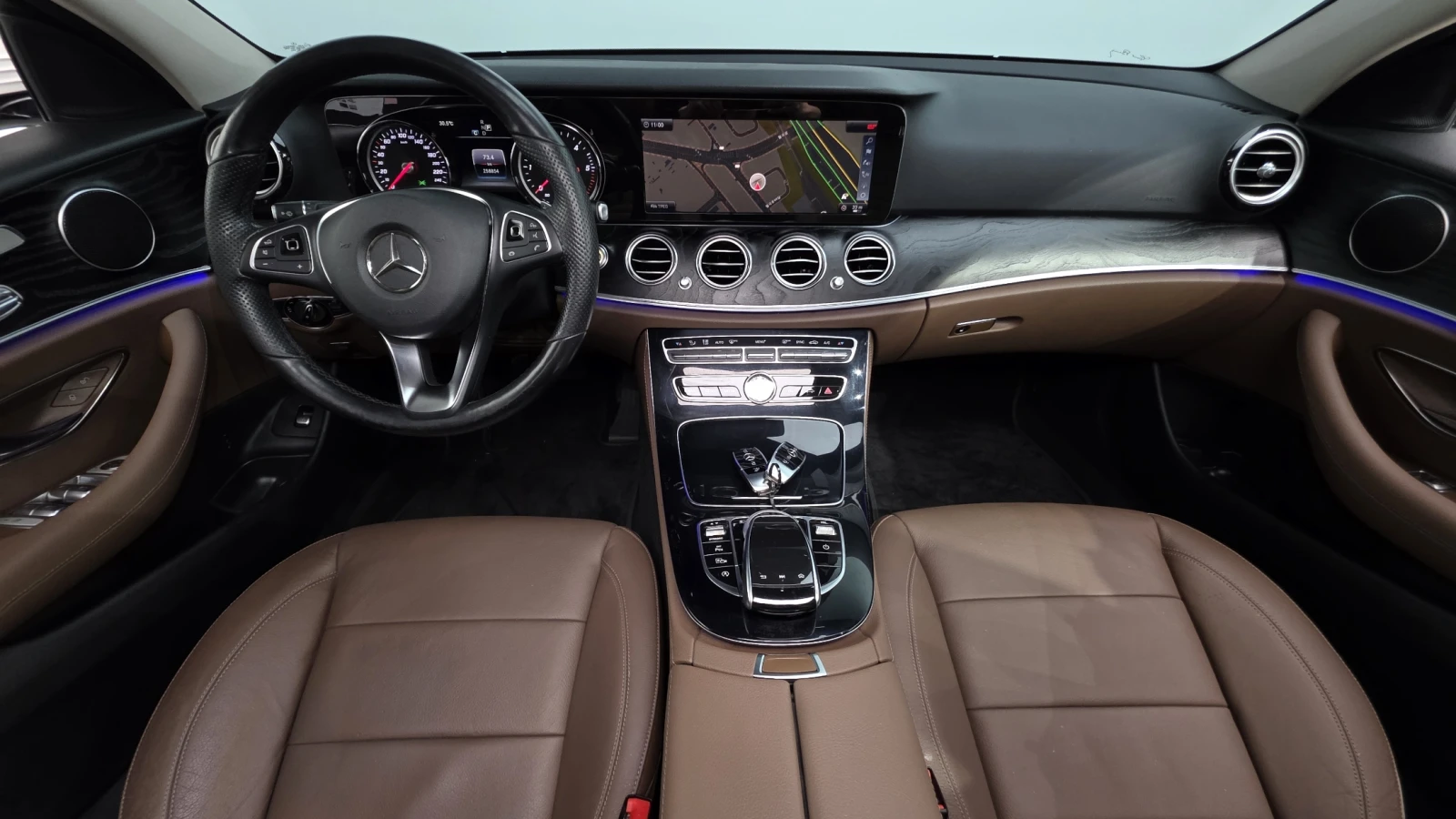 Mercedes-Benz E 220 BLIND SPOT* ЕЛ. БАГАЖНИК* ЛЮК* КРАЙНА ЦЕНА, снимка 7 - Автомобили и джипове - 55982757