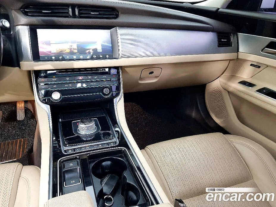 Jaguar Xf 20d Prestige | Mobile.bg � ����������� 12