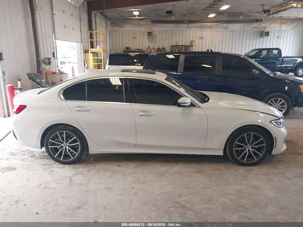 BMW 330 * XDRIVE * CARFAX * ����� �� ����������� | Mobile.bg � ����������� 13