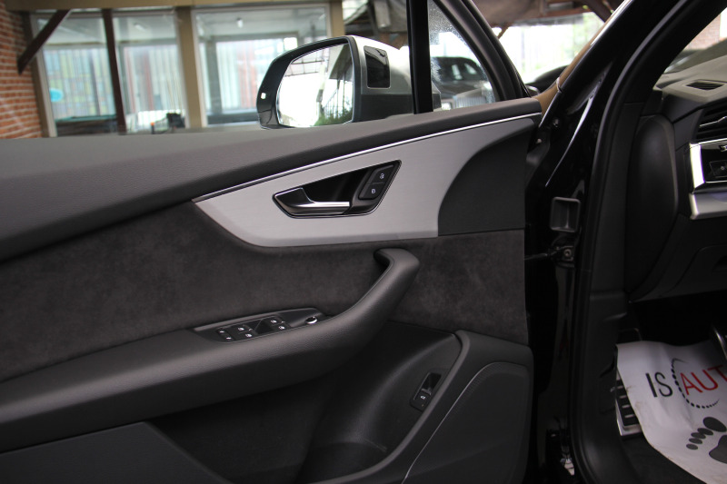 Audi SQ7 4.0TDI/Virtual/Facelift/Panorama, снимка 10 - Автомобили и джипове - 45313745