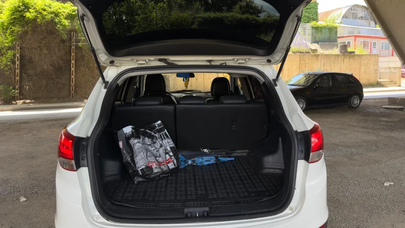 Hyundai IX35, снимка 8 - Автомобили и джипове - 52714943