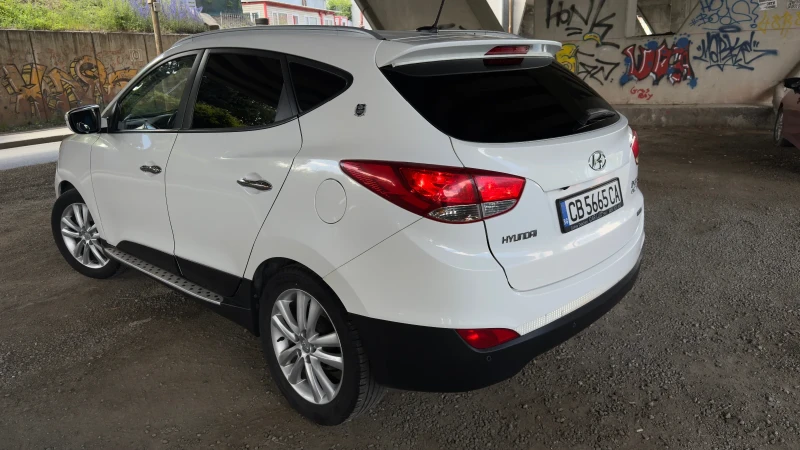 Hyundai IX35, снимка 4 - Автомобили и джипове - 52714943