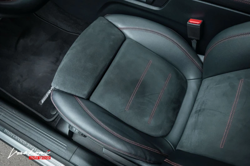 Mercedes-Benz GLB 200 AMG Line Night , снимка 13 - Автомобили и джипове - 51840493