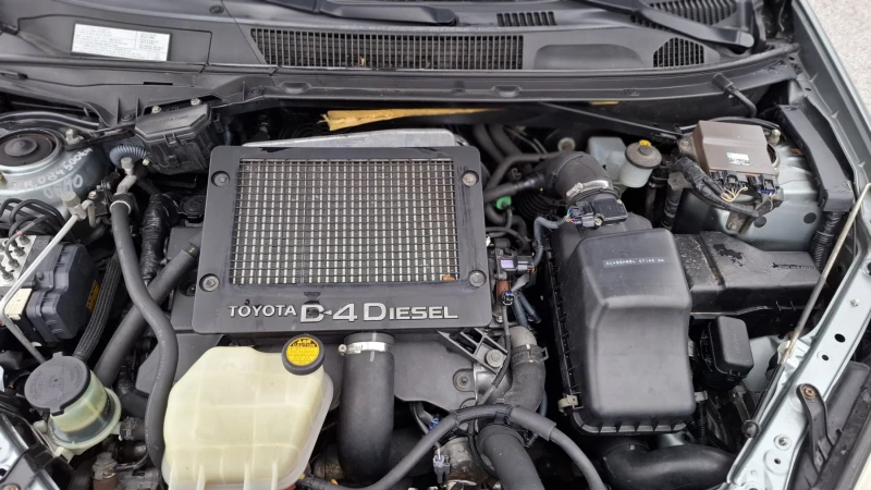 Toyota Rav4 2.0 D-4D* 4x4, снимка 16 - Автомобили и джипове - 53176060