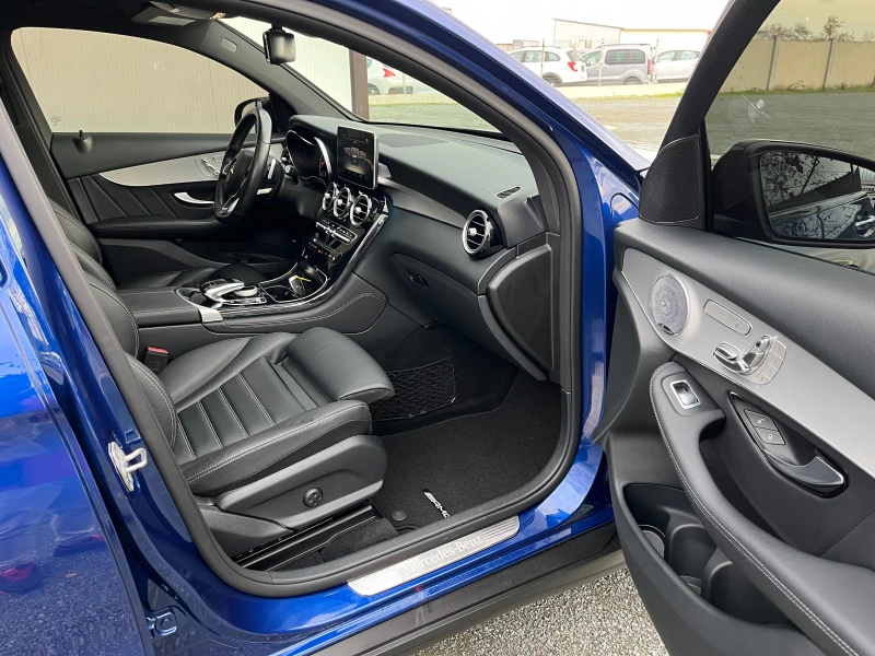 Mercedes-Benz GLC 300 AMG Пакет, снимка 7 - Автомобили и джипове - 53204036