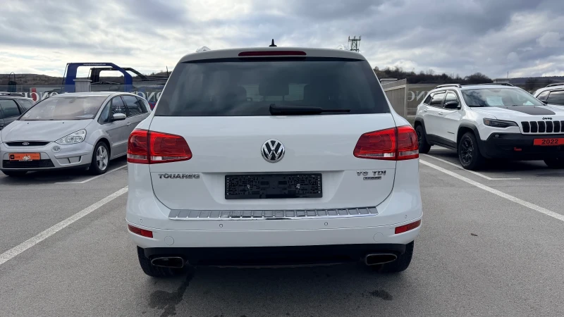 VW Touareg, снимка 5 - Автомобили и джипове - 53407573