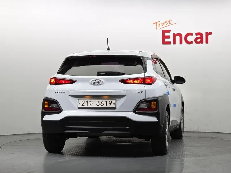 Hyundai Kona 1.6 Turbo 2Wd Smart, снимка 4 - Автомобили и джипове - 53765087