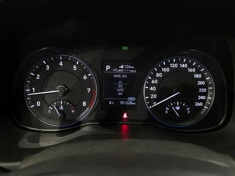 Hyundai Kona 1.6 Turbo 2Wd Smart, снимка 8 - Автомобили и джипове - 53765087