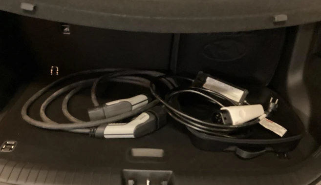 Hyundai Kona 275 евро/месец ГАРАНЦИЯ / SOH 100%", снимка 12 - Автомобили и джипове - 54068661