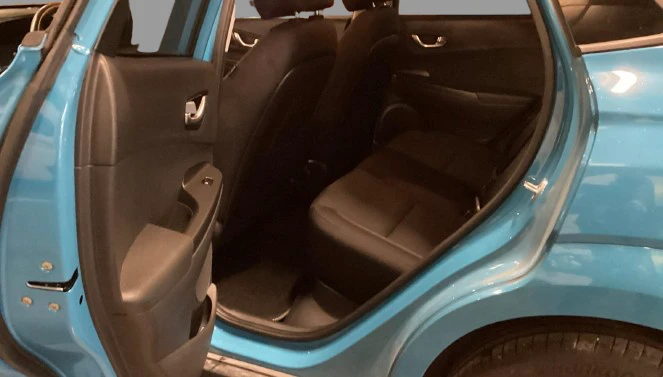 Hyundai Kona 275 евро/месец ГАРАНЦИЯ / SOH 100%", снимка 8 - Автомобили и джипове - 54068661