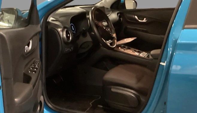 Hyundai Kona 275 евро/месец ГАРАНЦИЯ / SOH 100%", снимка 6 - Автомобили и джипове - 54068661