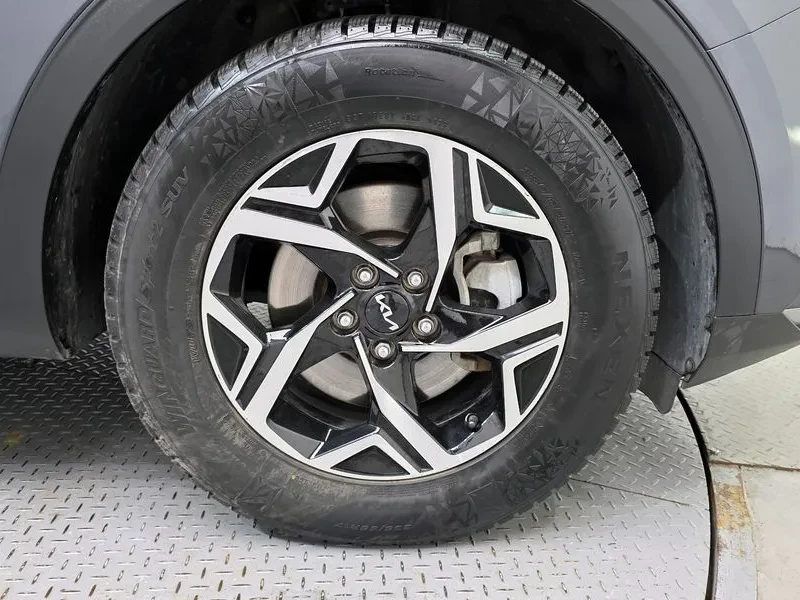 Kia Sportage 2.0 4WD PRESTIGE, снимка 5 - Автомобили и джипове - 55789745
