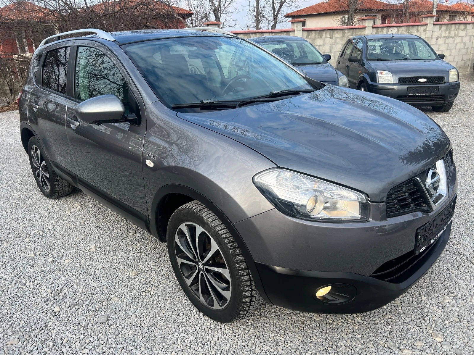 Nissan Qashqai 2.0D-150 К.С-АВТОМАТИК-ПАНОРАМА-КАМЕРА-4Х4- - изображение 6