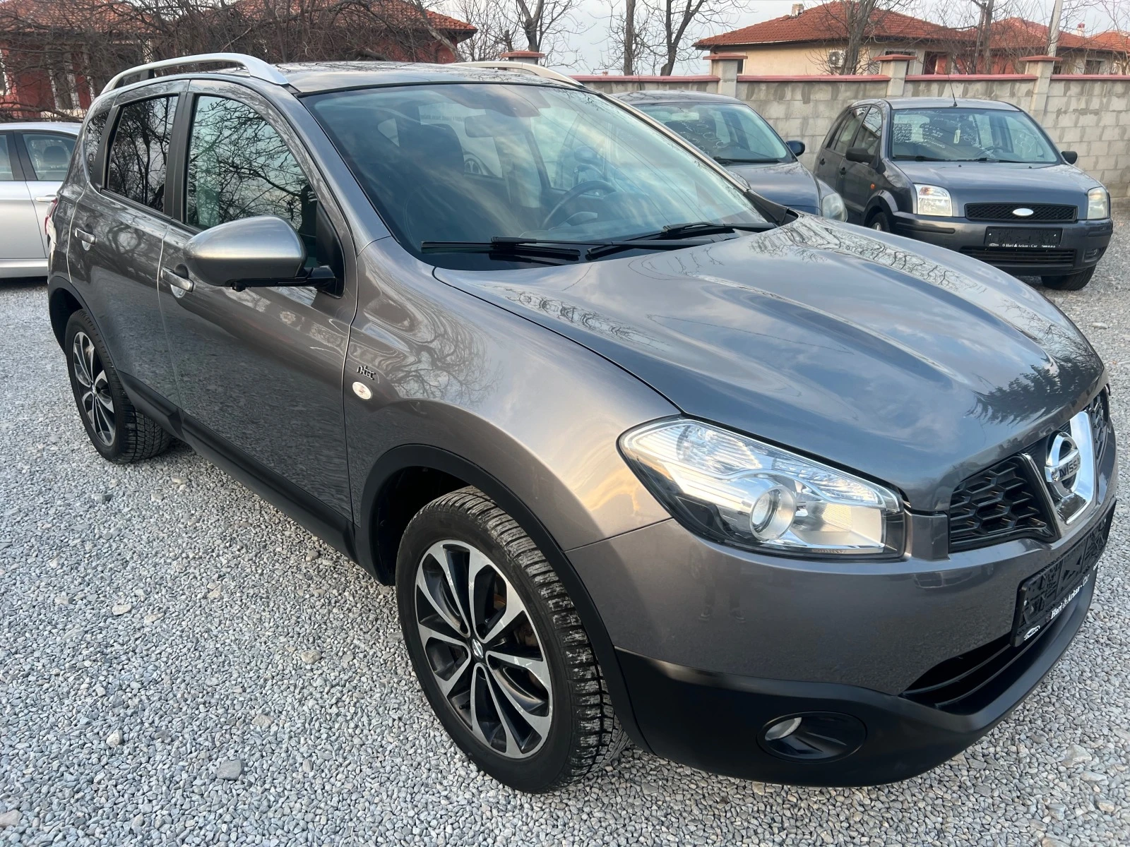 Nissan Qashqai 2.0D-150 К.С-АВТОМАТИК-ПАНОРАМА-КАМЕРА-4Х4- - изображение 9