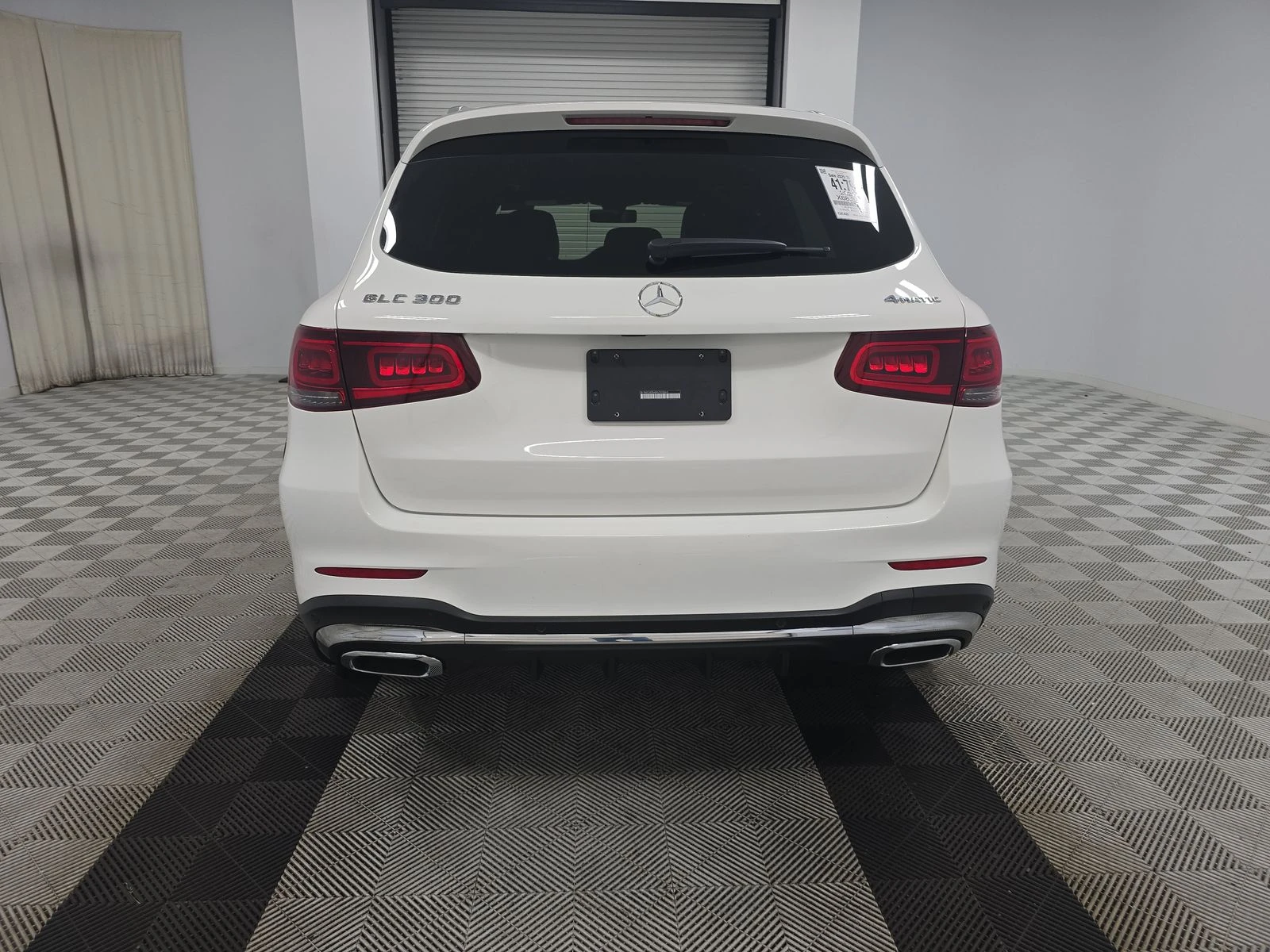 Mercedes-Benz GLC AMG PACK* DIGITAL* 360* BURMASTER* AMBIENT* PANO*  - изображение 4