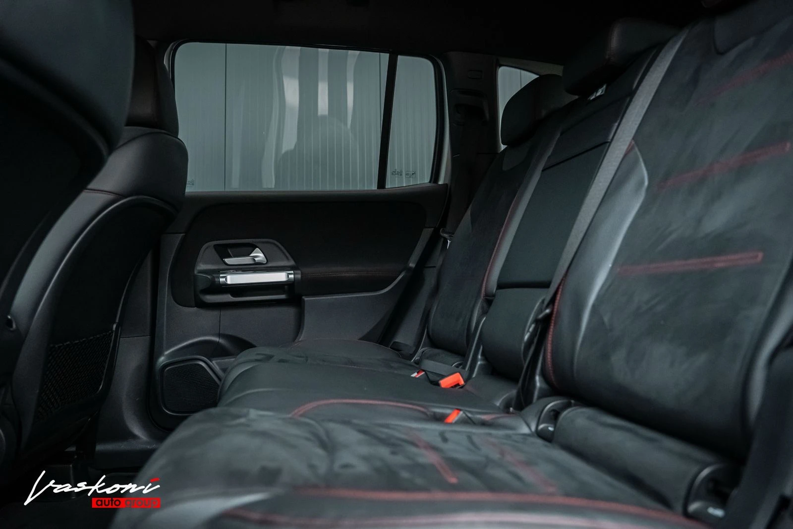 Mercedes-Benz GLB 200 AMG Line Night  | Mobile.bg   14